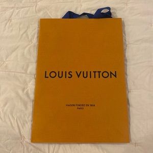 LOUIS VUITTON 🔸 Shopping paper bag